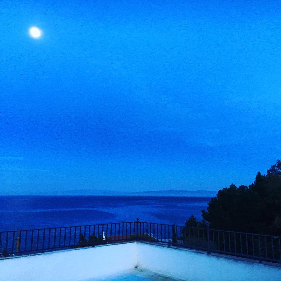 Residence Hotel Baia Portinenti Lipari  Bagian luar foto