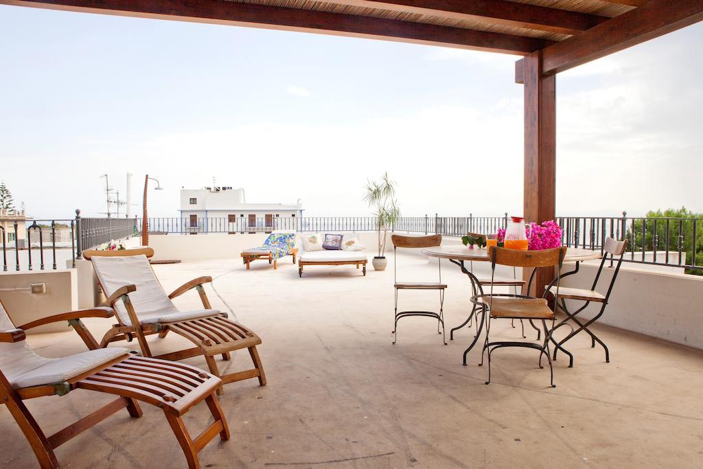 Residence Hotel Baia Portinenti Lipari  Bagian luar foto